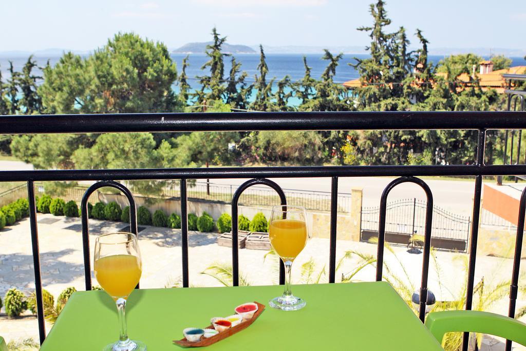 Ta 2 Pefka - Petros Italos Neos Marmaras Chambre photo