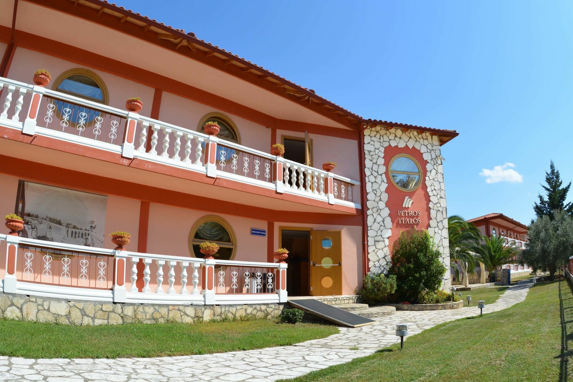Ta 2 Pefka - Petros Italos Neos Marmaras Extérieur photo